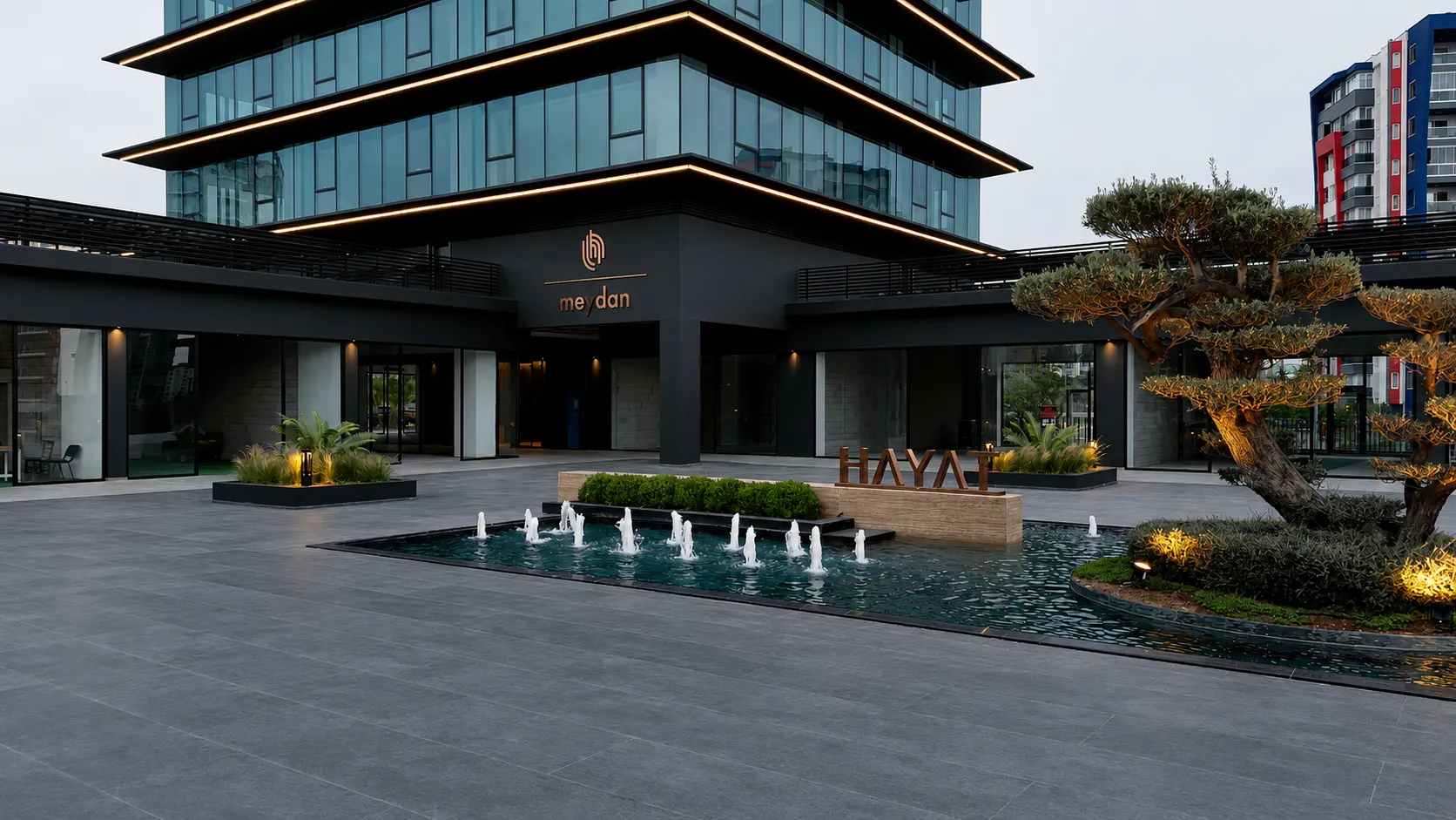 Hayat Meydan mağaza ve showroom alanları